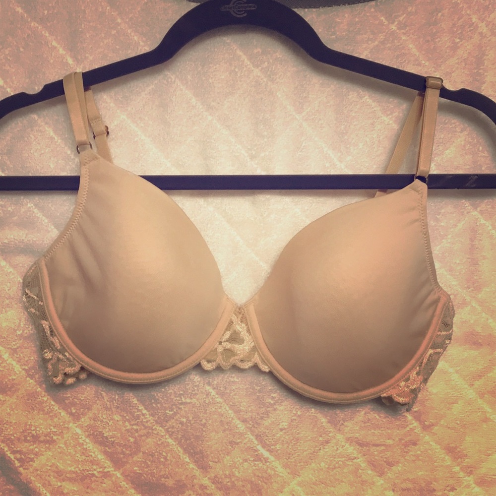 Lace accented bra